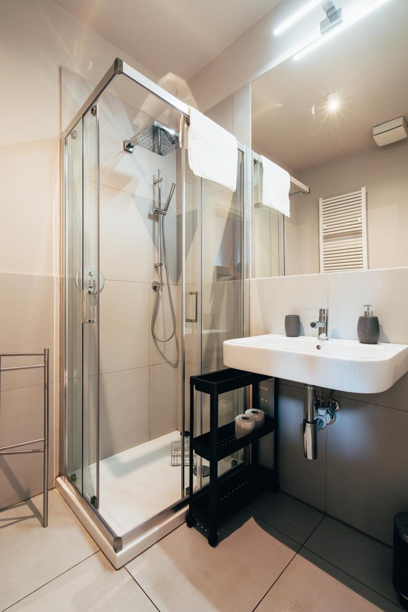 Bologna Suites - Private Bathroom 외부 사진