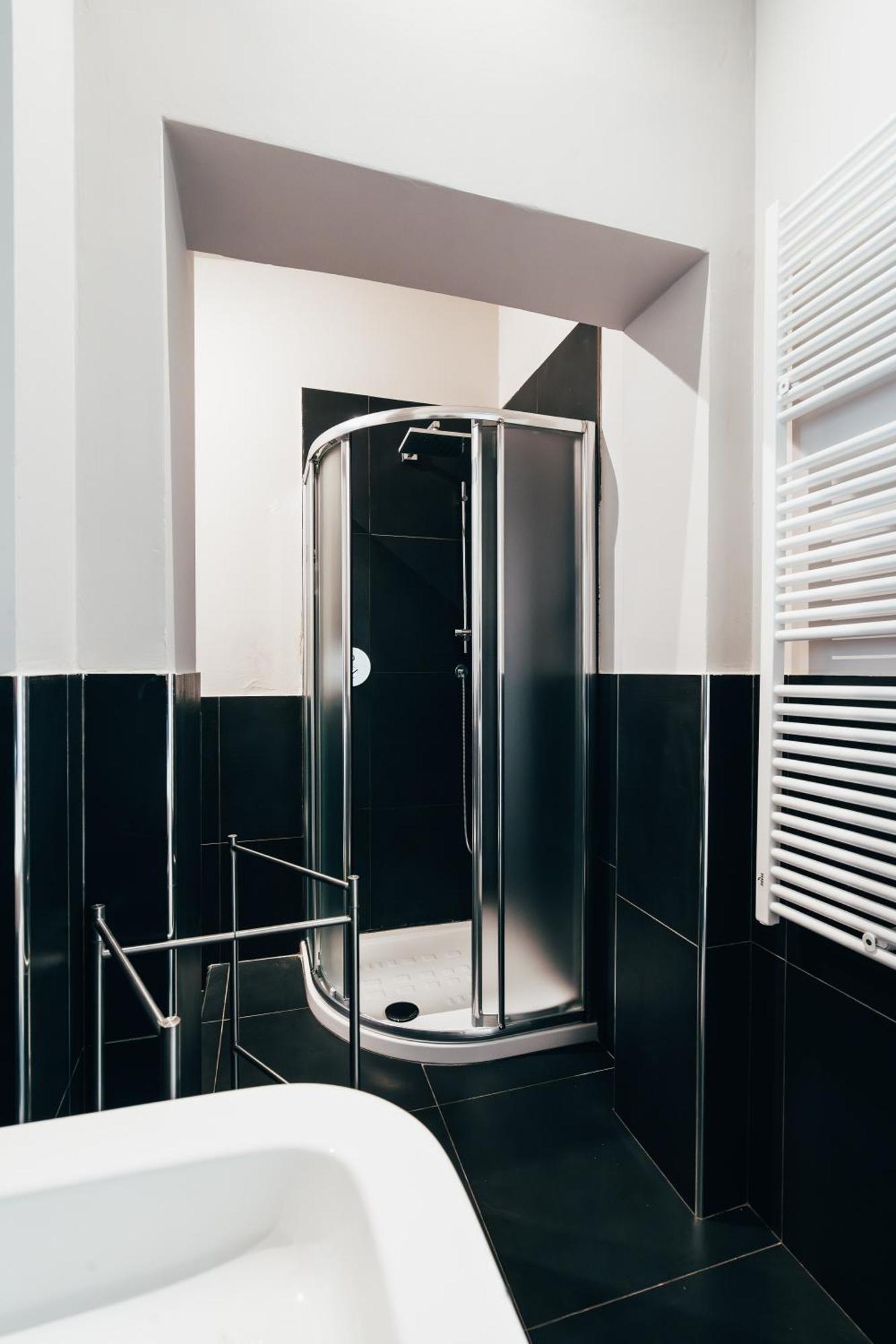 Bologna Suites - Private Bathroom 외부 사진