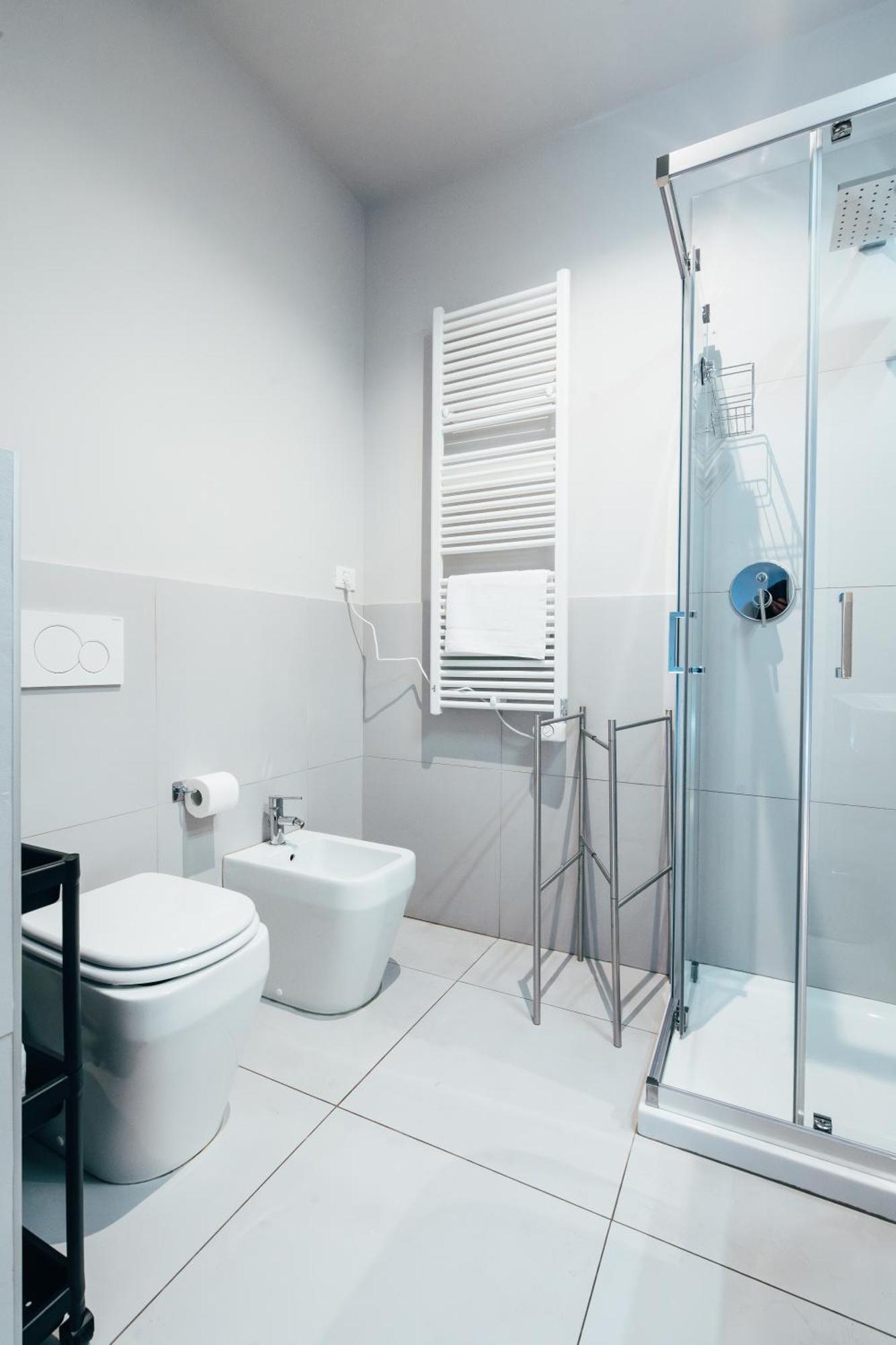 Bologna Suites - Private Bathroom 외부 사진