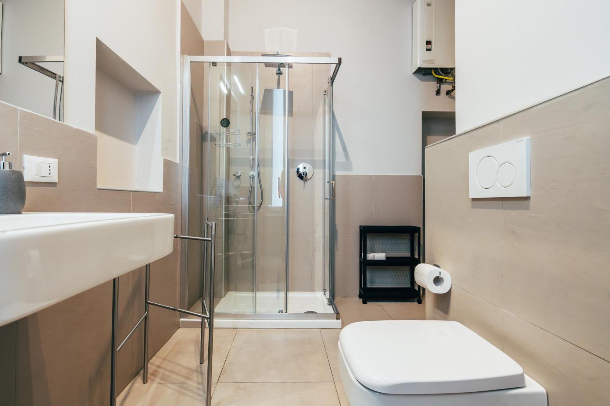 Bologna Suites - Private Bathroom 외부 사진