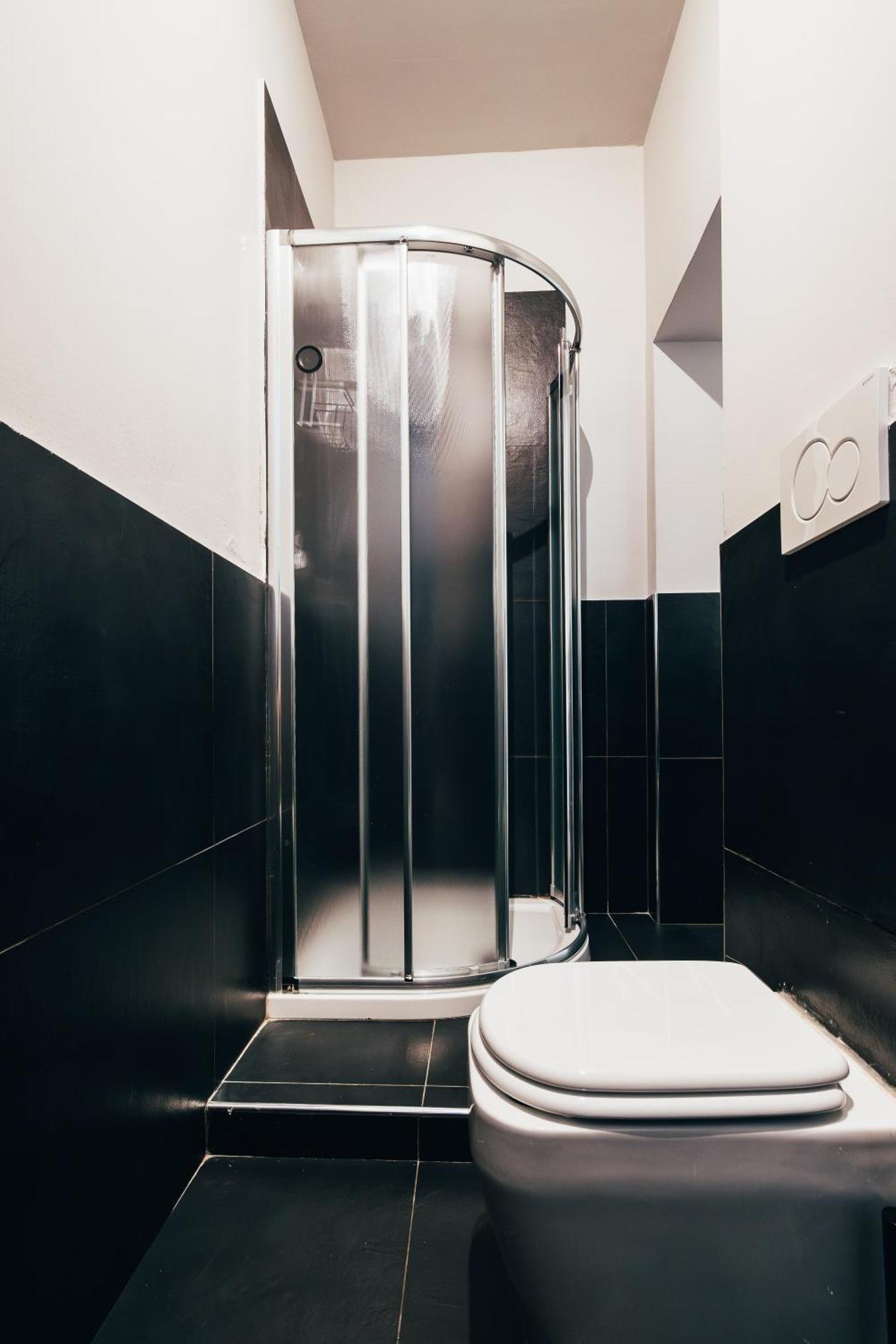 Bologna Suites - Private Bathroom 외부 사진